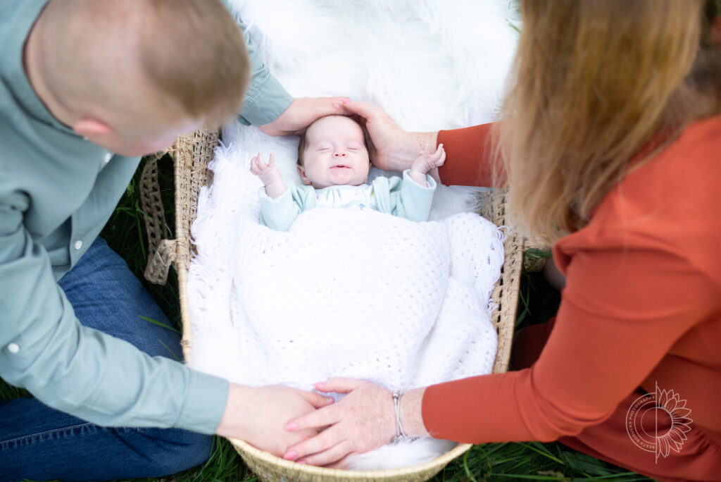 A NATURAL FAMIY SESSION-9